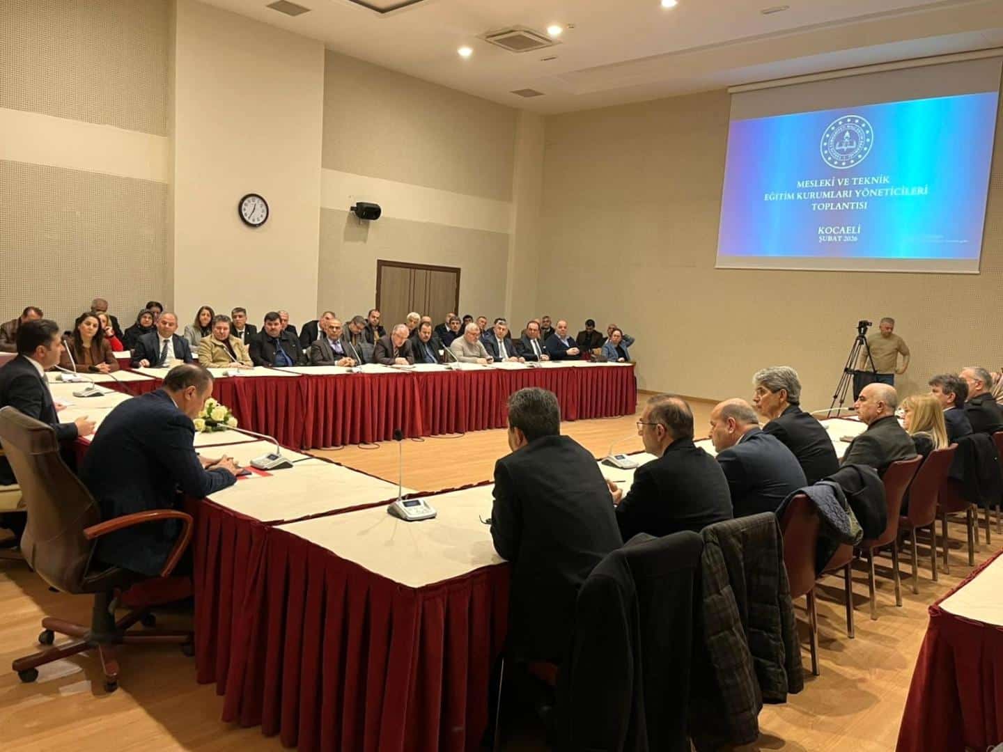 Kocaeli'de Mesleki ve Teknik Eğitim Müdürleri Bir Araya Gelerek İş Birliğini Değerlendirdi