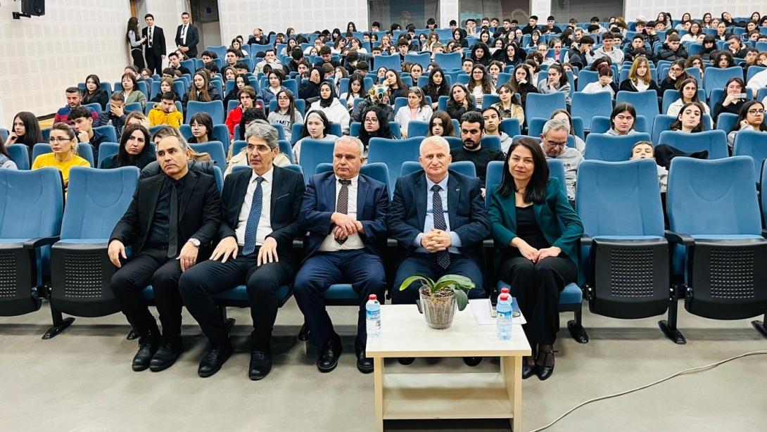 İzmit’te Sessiz Gücün Keşfi Kütüphane Projesi Lansmanı Yoğun Katılımla Gerçekleşti