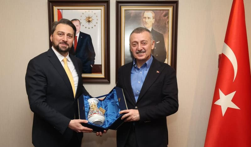 Başkan Tahir Büyükakın, Halep’te Yoğun Ziyaretler ve İş Birliği Görüşmeleri Gerçekleştirdi