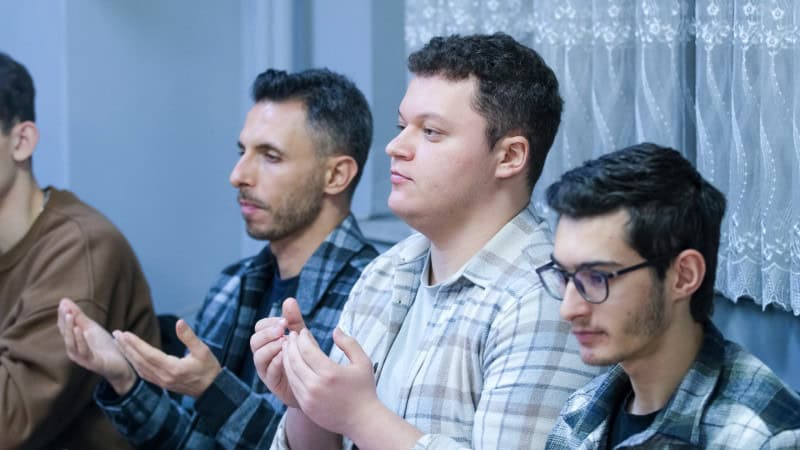 Kocaeli’de Hemşehri Derneklerinden Üniversitelilere Ramazan’da Birlik Sofrası