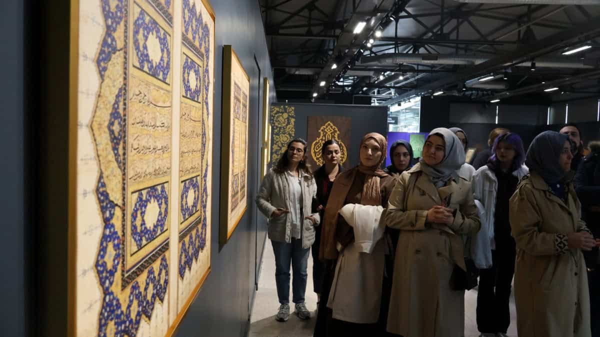 Kocaeli Sanat Galerisi’nde Çanakkale Zaferi’nin 111. yılına özel sergi yoğun ilgiyle açıldı