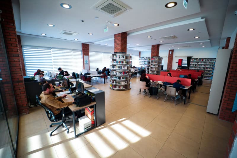 Kocaeli Büyükşehir Belediyesi’nin Kütüphanelerine Son İki Yılda 69 Bin Yeni Üye Katıldı