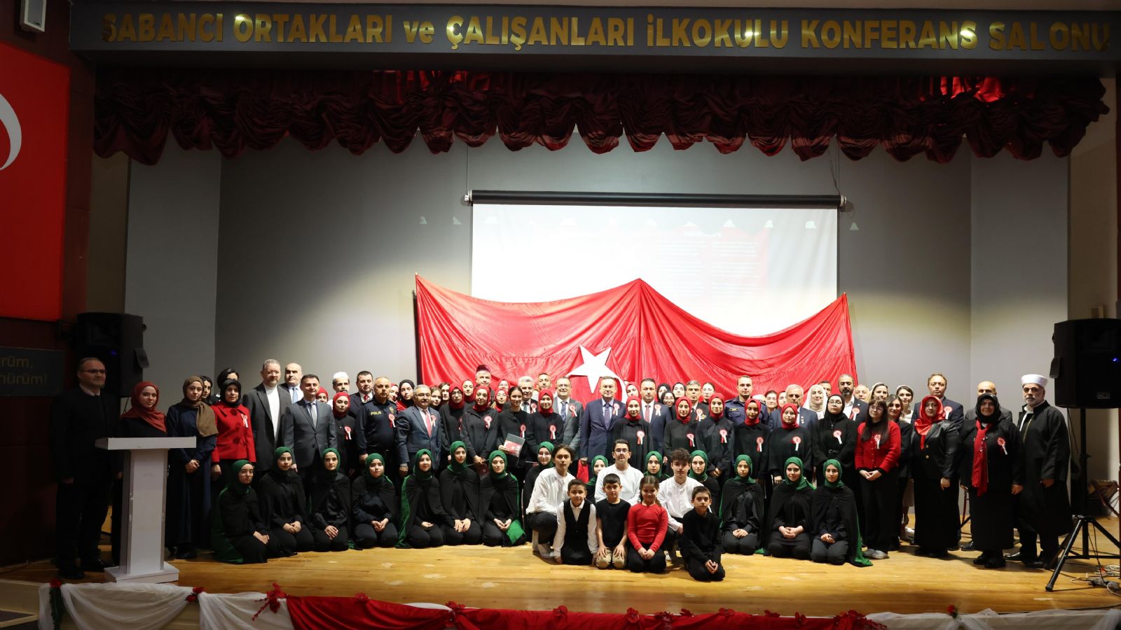 Derince’de İstiklal Marşı’nın Kabulü ve Mehmet Akif Ersoy’u Anma Programı Düzenlendi