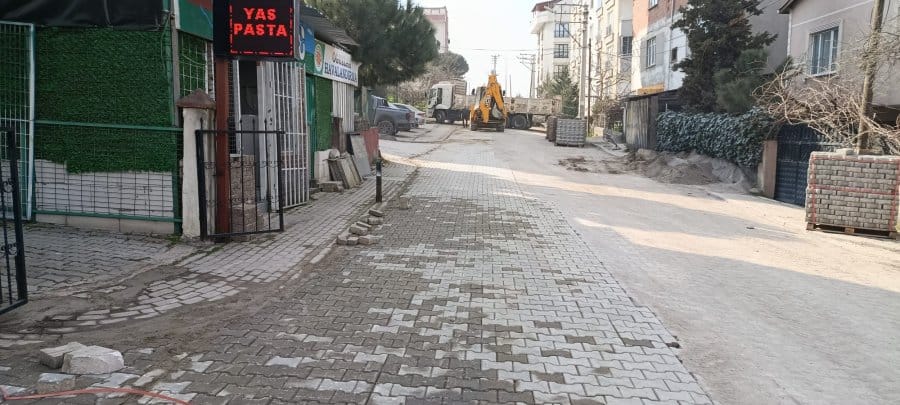 Gebze Belediyesi’nin Parke Ve Bordür Çalışmaları Devam Ediyor