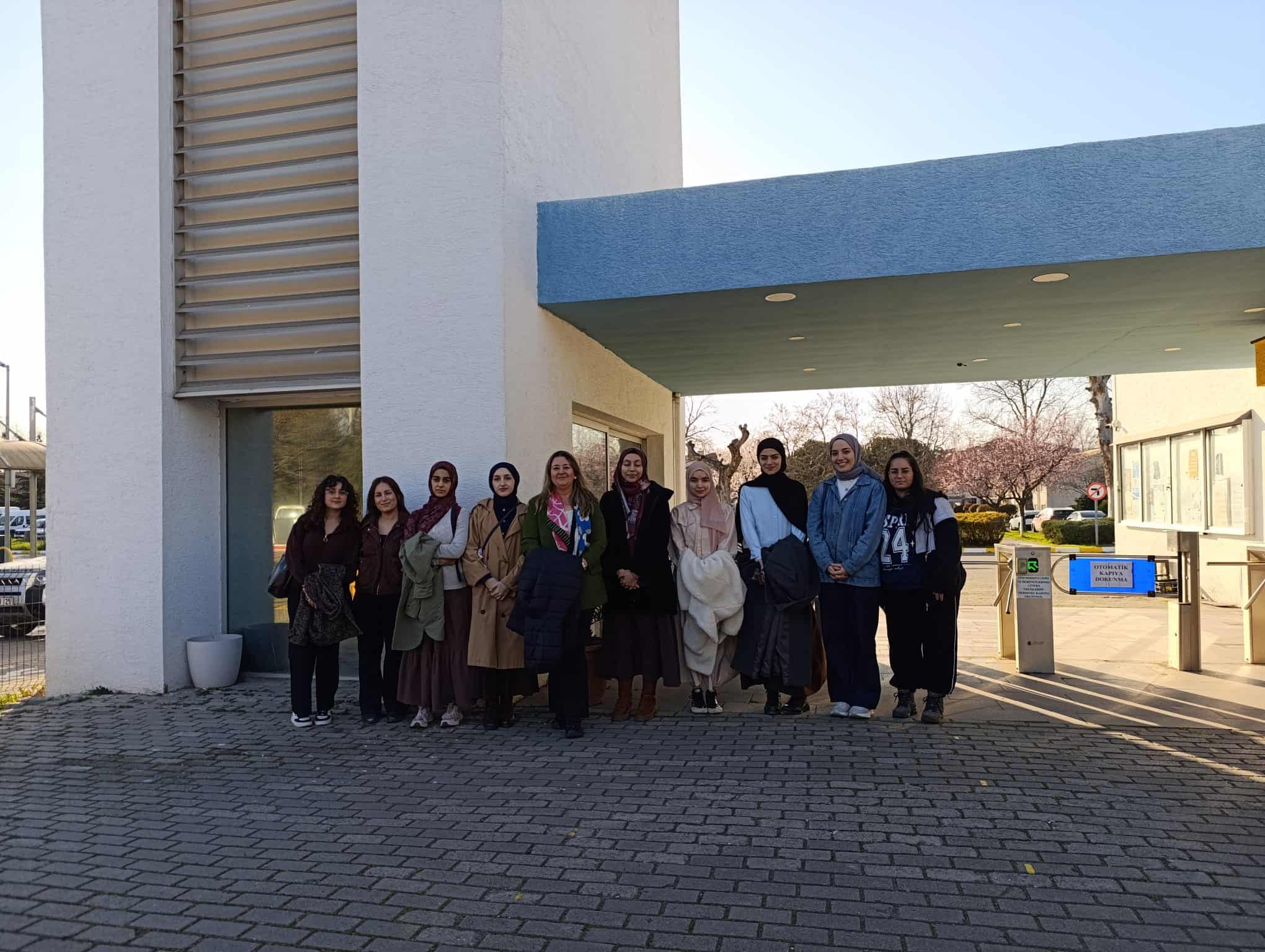 GTÜ, Yaşlılara Saygı Haftası’nda Sanat Etkinlikleri ve İftar Programı ile Nesiller Arası Bağları Güçlendirdi