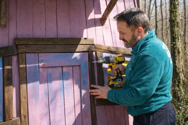 Ormanköy'de Yenilenen Hobbit Evleri ve Doğal Alanlar Ziyaretçilerini Bekliyor