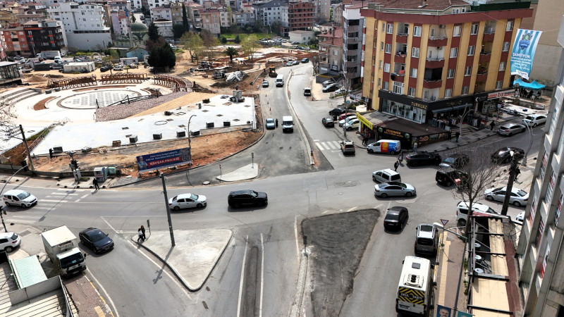 Çayırova Özgürlük Mahallesi'nde Kavşak Düzenlemesi Tamamlanma Aşamasında