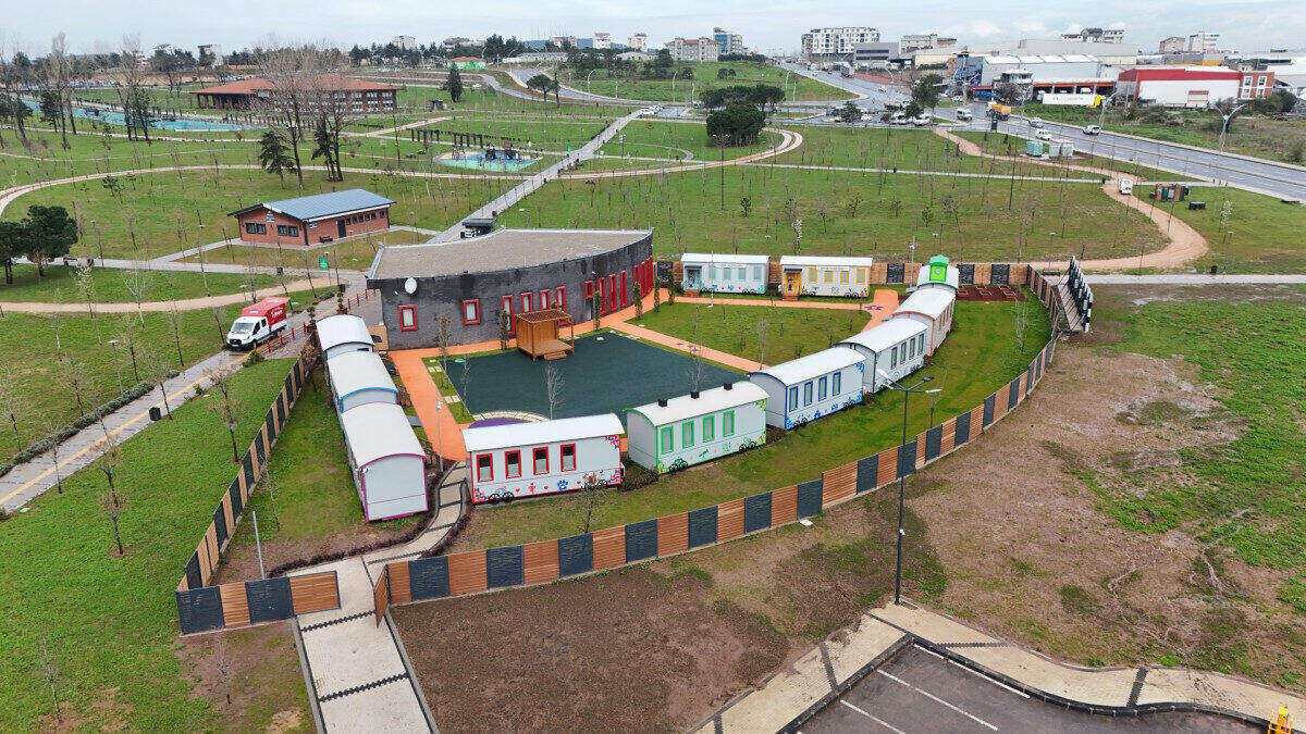 Gölcük Ulaşlı Sahilinde 550 Metrelik Dalgakıran Setiyle Deniz Taşkınlarına Karşı Yeni Önlem