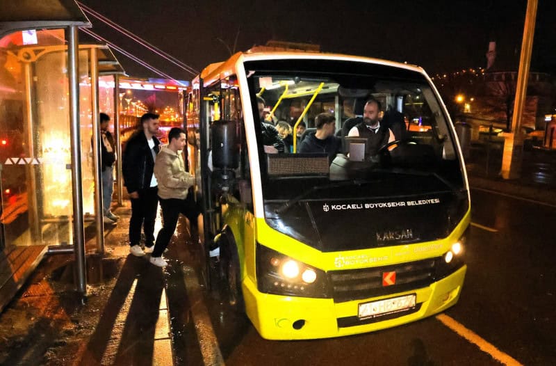 Kocaeli Büyükşehir’in Gece Otobüsleriyle Kesintisiz Ulaşım Rahatlığı Artıyor