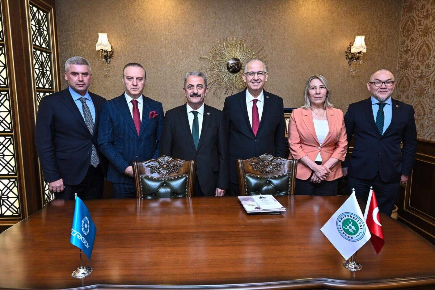 Kocaeli Üniversitesi ile TÜRKSOY Eğitim ve Kültür Alanında İş Birliği Protokolü İmzaladı