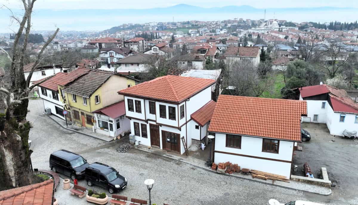 Kocaeli Büyükşehir, Gölcük Saraylı Mahallesi’ndeki Tarihi Binada Restorasyon Çalışmalarını Tamamlıyor