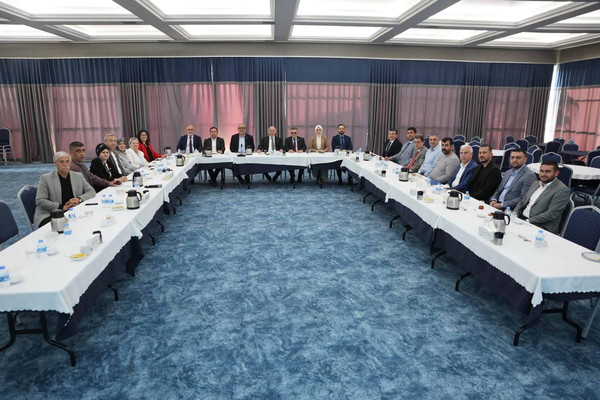 Darıca’da Muhtarlarla Güçlü İşbirliği Yerel Hizmetlere Değer Katıyor